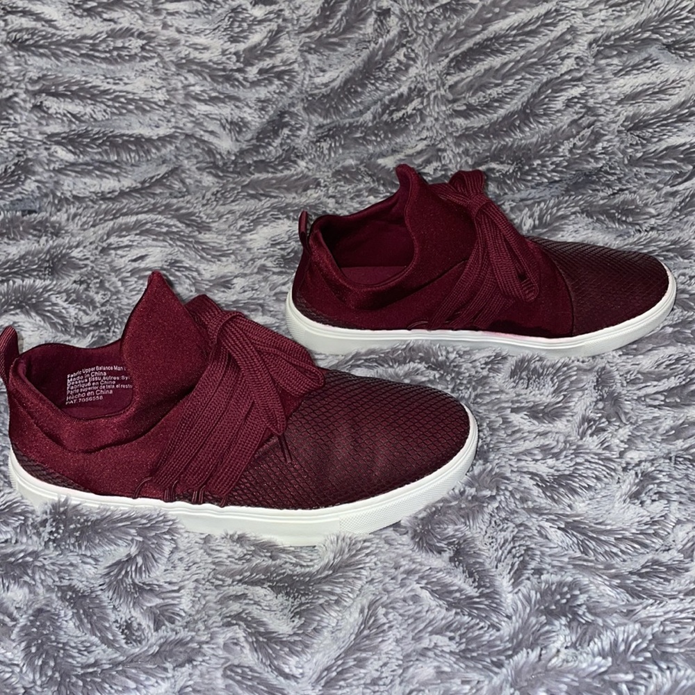 Size 6 1/2 Women's Brash Maroon and White Sneakers - Picture 2 of 8